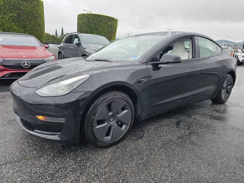 Used 2022 Tesla Model 3 image 4
