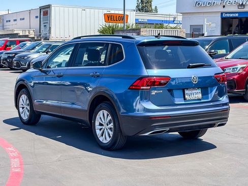 Used 2019 Volkswagen Tiguan SE FWD image 2