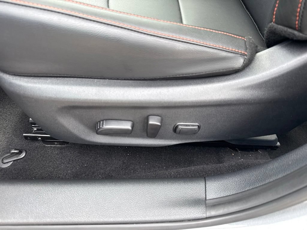 Certified 2025 Nissan Sentra SR w/ SR Premium Package FWD image 16