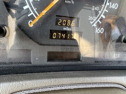 Used 1997 Mercedes-Benz SL 500 image 16