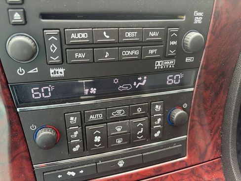 Used 2007 Cadillac Escalade EXT w/ Information Package AWD/4WD image 19