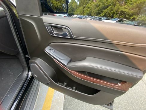 Used 2019 GMC Yukon SLE w/ Convenience Package AWD/4WD image 35