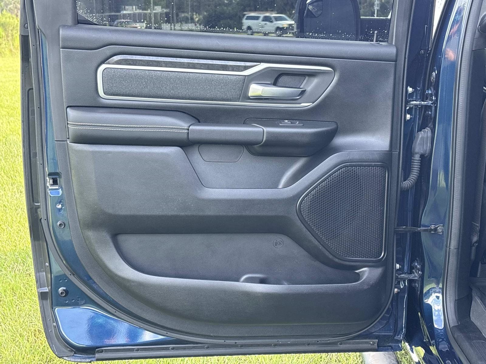 Used 2020 RAM 1500 Big Horn RWD image 12