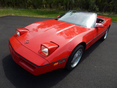Used 1988 Chevrolet Corvette Convertible RWD image 51