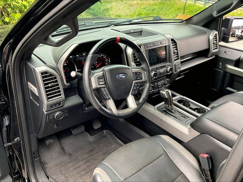 Used 2018 Ford F150 Raptor w/ Equipment Group 802A Luxury AWD/4WD image 12