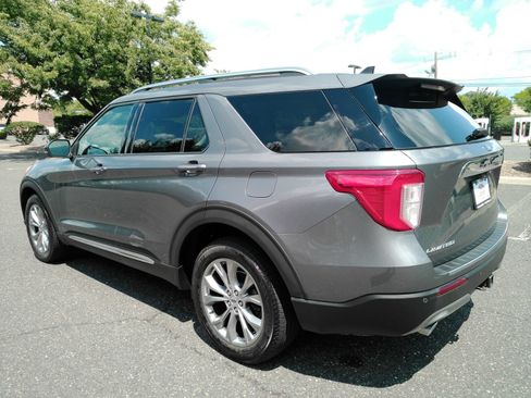 Used 2021 Ford Explorer Limited w/ Equipment Group 301A AWD/4WD image 5