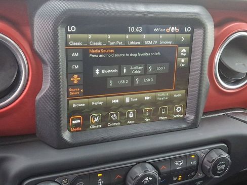 Used 2019 Jeep Wrangler Unlimited Rubicon AWD/4WD image 21