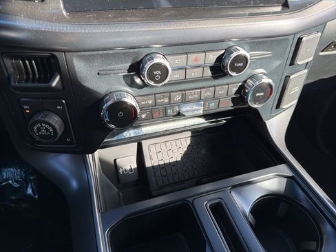 New 2025 Ford F150 Lariat w/ Equipment Group 501A Mid image 15