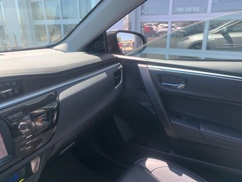 Used 2014 Toyota Corolla LE Premium w/ Driver Convenience Package FWD image 17