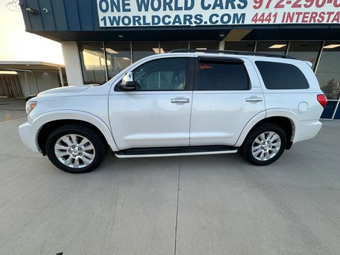 Used 2008 Toyota Sequoia Platinum RWD image 2
