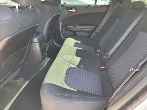 Used 2022 Dodge Charger R/T w/ Blacktop Package image 11