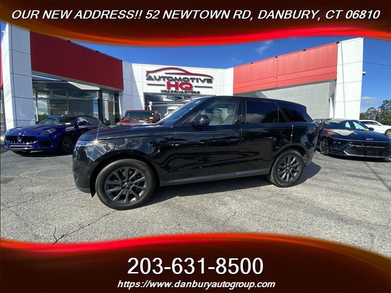 Used 2024 Land Rover Range Rover Sport SE AWD/4WD image 3