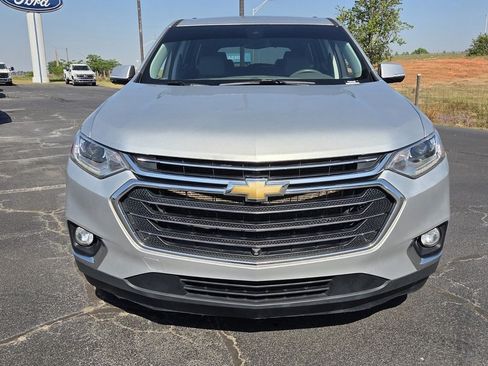 Used 2020 Chevrolet Traverse LT w/ LT Premium Package AWD/4WD image 2