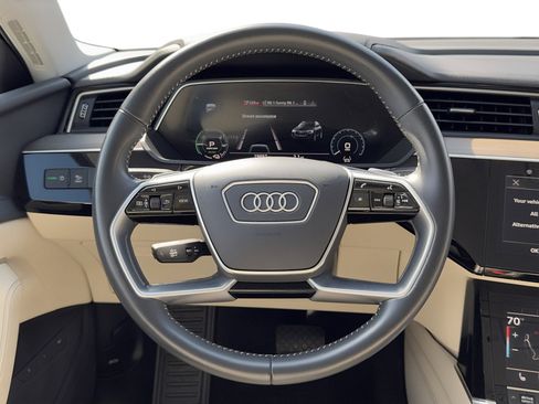 Used 2021 Audi e-tron Premium w/ Convenience Plus Package image 20