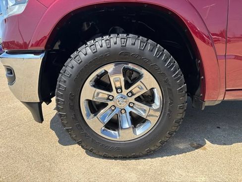 Used 2021 RAM 1500 Laramie AWD/4WD image 12