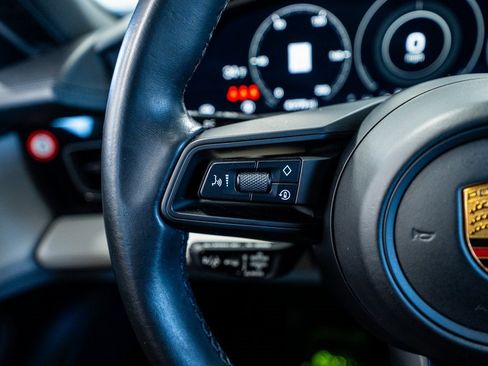 Used 2021 Porsche Taycan 4S image 40