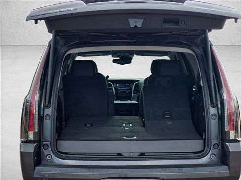 Used 2015 Cadillac Escalade Premium RWD image 6