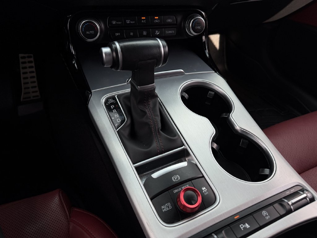 Used 2021 Kia Stinger GT1 RWD image 19