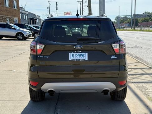 Used 2017 Ford Escape SE w/ Equipment Group 201A FWD image 7