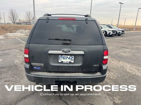 Used 2010 Ford Explorer XLT image 4