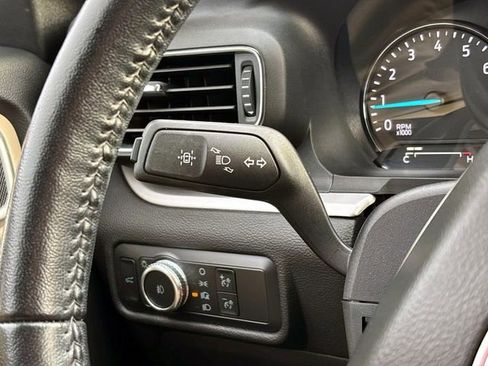 Used 2022 Ford Explorer XLT w/ Equipment Group 202A image 28