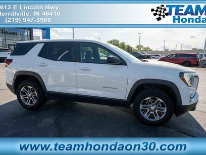 Used 2025 GMC Terrain Elevation