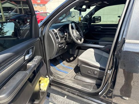 Used 2025 RAM 1500 Big Horn AWD/4WD image 5