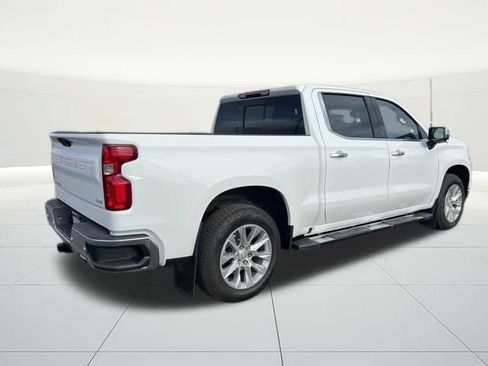 Used 2021 Chevrolet Silverado 1500 LTZ w/ Z71 Off-Road Package image 5