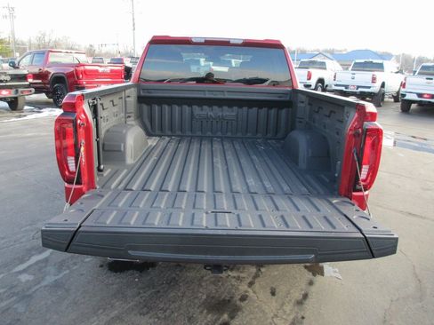 Used 2023 GMC Sierra 1500 SLT image 7