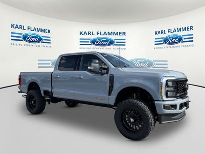 New 2026 Ford F250 Lariat w/ Black Appearance Package