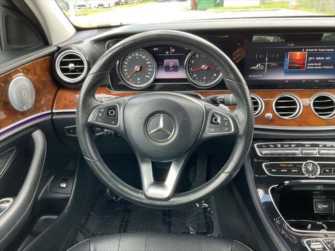 Used 2017 Mercedes-Benz E 300 4MATIC w/ Premium 1 Package image 26