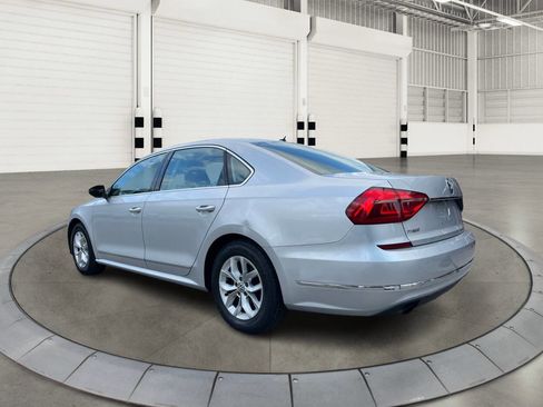 Used 2016 Volkswagen Passat 1.8T S FWD image 5