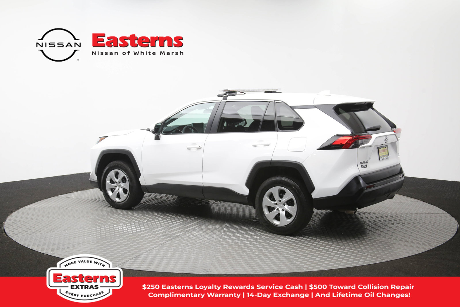 Used 2023 Toyota RAV4 LE AWD/4WD image 62