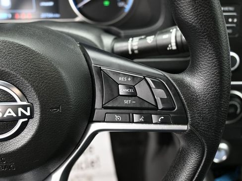 Used 2023 Nissan Leaf S image 18