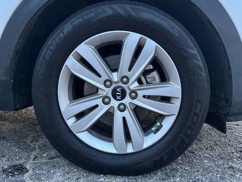 Used 2019 Kia Sportage LX FWD image 13