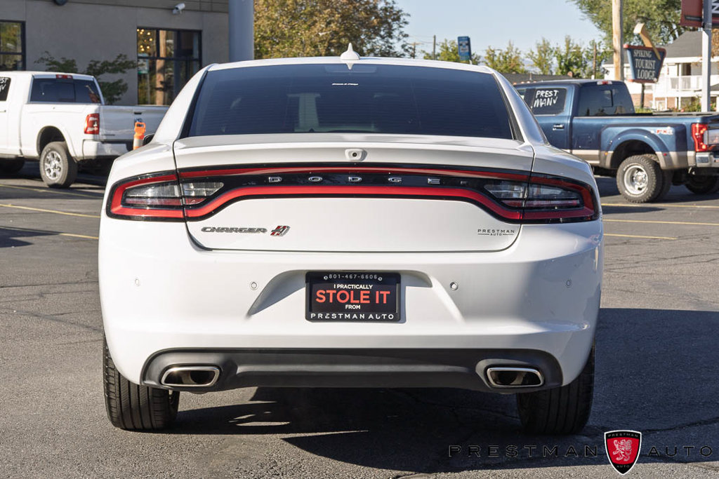 Used 2022 Dodge Charger SXT AWD/4WD image 16