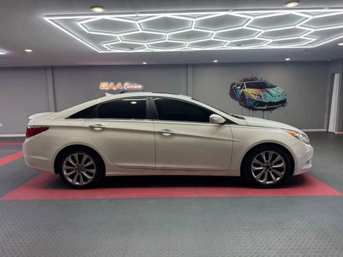 Used 2011 Hyundai Sonata Limited w/ Navigation Pkg 5 FWD image 8