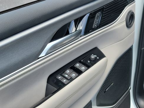 New 2026 Jeep Grand Wagoneer 4WD image 17
