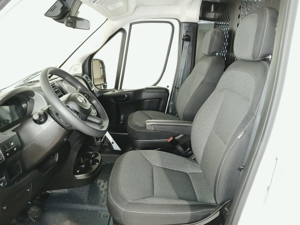 Used 2025 RAM ProMaster 2500 w/ U-Haul Equipment Group FWD image 11
