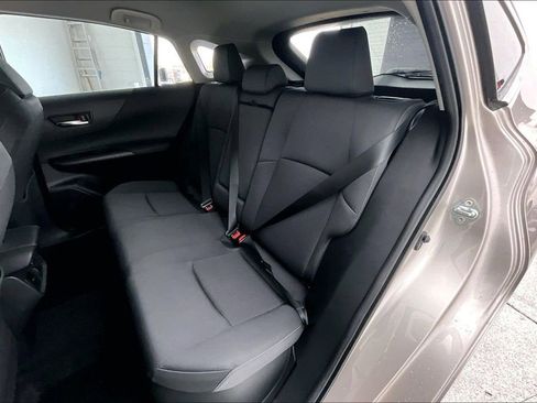 Used 2022 Toyota Venza XLE image 35