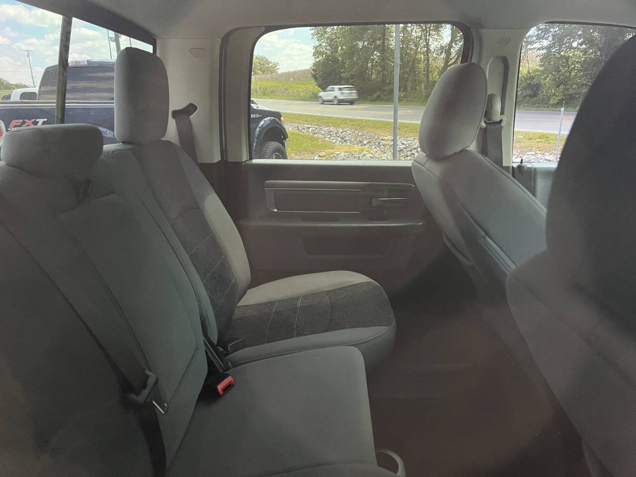 Used 2019 RAM 1500 Big Horn AWD/4WD image 10