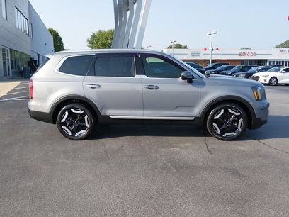 Used 2023 Kia Telluride S
