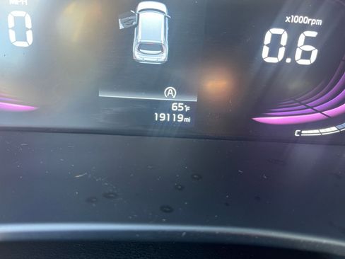 Used 2025 Kia Soul LX w/ LX Technology Package FWD image 38