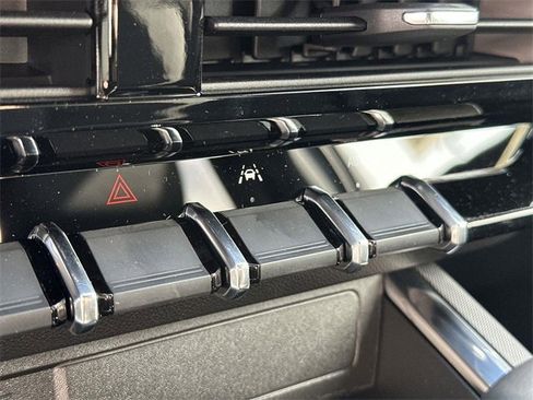 New 2026 GMC Canyon Elevation image 16