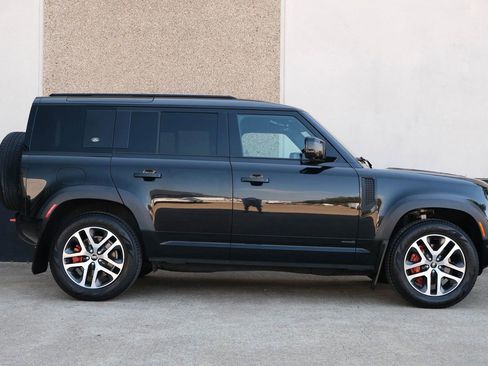 Used 2023 Land Rover Defender 110 X image 11