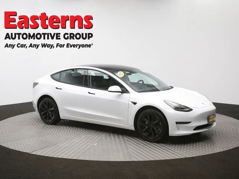 Used 2023 Tesla Model 3 Standard Range image 45