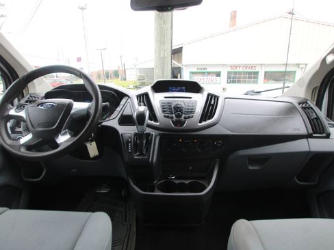 Used 2015 Ford Transit 350 XLT RWD image 13
