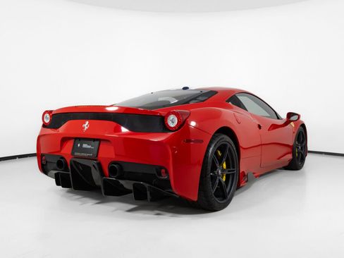 Used 2015 Ferrari 458 Speciale Coupe RWD image 8