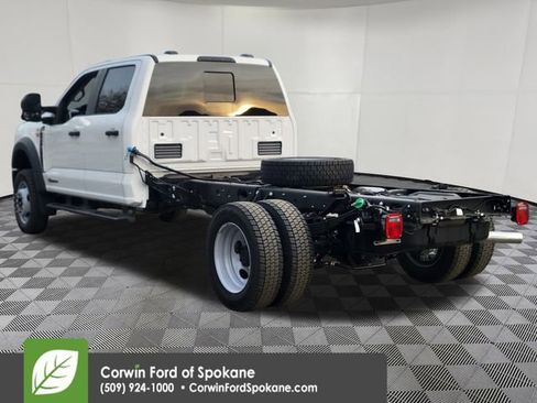 New 2026 Ford F550 4x4 Crew Cab image 14