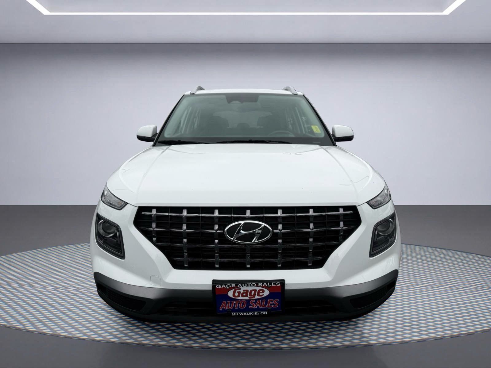 Used 2025 Hyundai Venue SEL FWD image 9